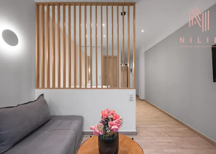 V1 Boutique Residences, Nilie Hospitality Mgmt Apartment