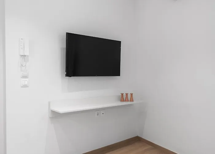 V1 Boutique Residences, Nilie Hospitality Mgmt